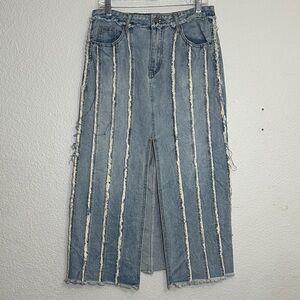 Blue B Distressed Vertical Stripe Denim Maxi Skirt‎ Women’s Size Large Raw Hem